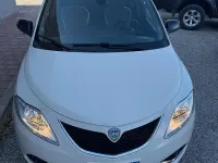 Usata Lancia Ypsilon 95 CV (69 kW) 2016 Beige Utilitaria