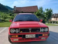 Usata Lancia Delta 196 CV (144 kW) 1990 Rosso Utilitaria