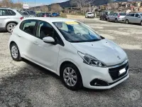 Usata Peugeot 208 Active 102 CV (75 kW) 2019 Bianco Utilitaria