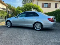 Usata Mercedes C220 170 CV (125 kW) 2014 Grigio Berlina