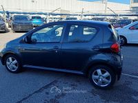 Usata Toyota Aygo Sol 68 CV (50 kW) 2006 Gray Utilitaria