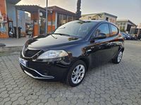 Usata Lancia Ypsilon 69 CV (50 kW) 2016 Nero Utilitaria