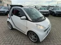 Usata Smart ForTwo Cabrio Brabus 98 CV (72 kW) 2010 Bianco Cabrio
