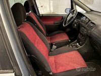 Usata Opel Zafira 2000 Grigio Monovolume
