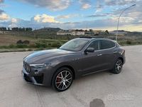 Usata Maserati GranSport 275 CV (202 kW) 2019 Grigio Station wagon