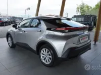 Usata Toyota C-HR Active 98 CV (72 kW) 2025 Argento SUV
