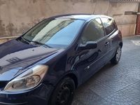 Usata Renault Clio II 70 CV (51 kW) 2007 Blu Utilitaria