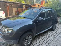 Usata Dacia Duster Lauréate 105 CV (77 kW) 2015 Grigio SUV
