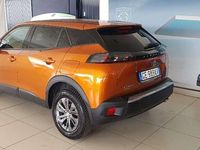 Usata Peugeot 2008 Active 110 CV (80 kW) 2021 Arancione SUV