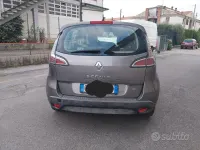 Usata Renault Scénic 110 CV (80 kW) 2014 Grigio Monovolume