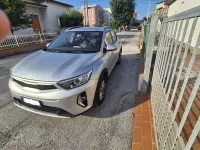 Usata Kia Stonic Style 82 CV (60 kW) 2022 Argento SUV