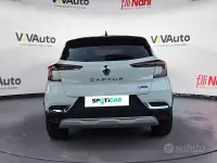 Usata Renault Captur Techno 143 CV (105 kW) 2023 Bianco SUV