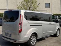 Usata Ford Tourneo Custom Titanium 131 CV (96 kW) 2018 Argento fioretto metallizzato Furgone