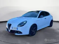 Usata Alfa Romeo Giulietta Distinctive 150 CV (110 kW) 2017 Bianco Utilitaria