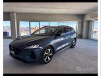 Usata Ford Focus Active 125 CV (91 kW) 2023 Desert island blue Station wagon