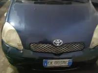 Usata Toyota Yaris 75 CV (55 kW) 2004 Bluazzurro Berlina