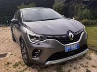 Usata Renault Captur 100 CV (73 kW) 2023 Grigio SUV