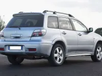 Usata Mitsubishi Outlander 136 CV (100 kW) 2008 Argento SUV
