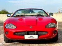Usata Jaguar XKR Supercharged 363 CV (266 kW) 1998 Rosso Cabrio