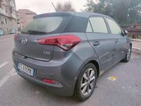 Usata Hyundai i20 90 CV (66 kW) 2016 Grigio Utilitaria
