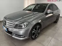Usado Mercedes C200 Elegance 136 CV (100 kW) 2014 Plateado Berlina