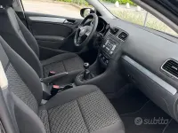 Usado VW Golf VII Business 122 CV (89 kW) 2012 Gris Berlina