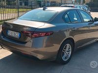 Usata Alfa Romeo Giulia Super 160 CV (117 kW) 2018 Grigio Berlina