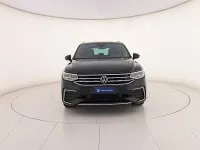 Usata VW Tiguan R-line 150 CV (110 kW) 2022 Deep black perlato SUV