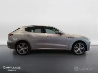 Usata Maserati Levante 330 CV (242 kW) 2022 Grigio SUV