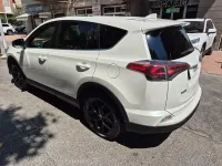 Usata Toyota RAV4 Hybrid Style 154 CV (113 kW) 2018 Bianco SUV