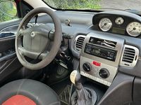 Usata Lancia Ypsilon 70 CV (51 kW) 2006 Rosso Utilitaria