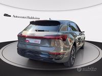 Usata Audi Q8 e-tron Advanced 300 kW (408 CV) 2024 Grigio chronos metallizzato SUV