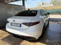 Second-hand Alfa Romeo Giulia Veloce 280 CP (205 kW) 2023 Alb Berlinǎ
