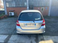Usata Honda Jazz ES 83 CV (61 kW) 2007 Argento Utilitaria