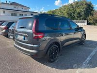 Usata Dacia Jogger Extreme 101 CV (74 kW) 2022 Grigio Monovolume