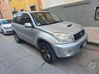 Usata Toyota RAV4 150 CV (110 kW) 2003 Grigio SUV