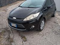 Usata Ford Fiesta 70 CV (51 kW) 2010 Nero Utilitaria