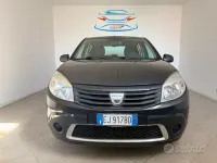 Usata Dacia Sandero 75 CV (55 kW) 2011 Grigio Berlina