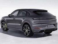 Usata Porsche Cayenne 470 CV (345 kW) 2024 3m grigio quarzite metallizzat SUV