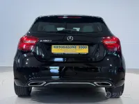 Usata Mercedes A180 109 CV (80 kW) 2017 Nero Utilitaria