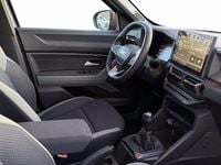 Nuova Dacia Duster Journey 131 CV (96 kW) 2025 Verde oxide SUV