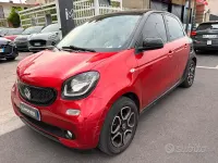 Usata Smart ForFour Passion 71 CV (52 kW) 2016 Rosso Utilitaria