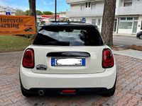 Usata Mini Cooper D 116 CV (85 kW) 2017 Bianco Utilitaria