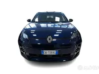 Begagnad Renault 5 E-Tech Iconic 2024 Blå Sedan