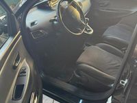 Usata Lancia Ypsilon 80 CV (58 kW) 2013 Nero Utilitaria