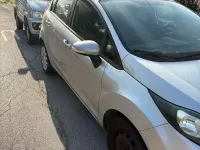 Usata Ford Fiesta 92 CV (67 kW) 2015 Argento Utilitaria