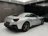Usata Ferrari Portofino 600 CV (441 kW) 2020 Argento nürburgring Cabrio