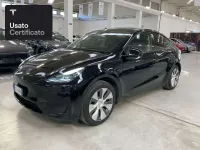 Usata Tesla Model Y RWD 203 kW (277 CV) 2024 Solid black SUV