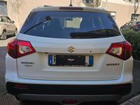Usata Suzuki Vitara 120 CV (88 kW) 2016 Bianco santorini SUV