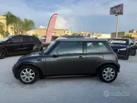 Usata Mini One D 88 CV (64 kW) 2006 Grigio Utilitaria